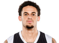 https://img.jingyuzhiboe.com.cn/img/basketball/player/6a39b99001f0f3971dd5d4e3e7f71329.png