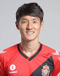 https://img.jingyuzhiboe.com.cn/img/football/player/9646248183d3ccff3339134597a9bbd8.jpg